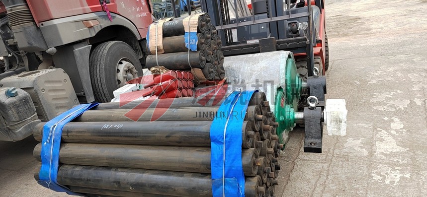 江蘇水利TD75型帶式輸送機現場-5