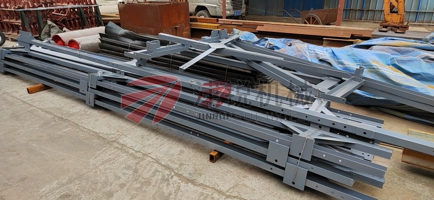 江蘇水利TD75型帶式輸送機現場-4