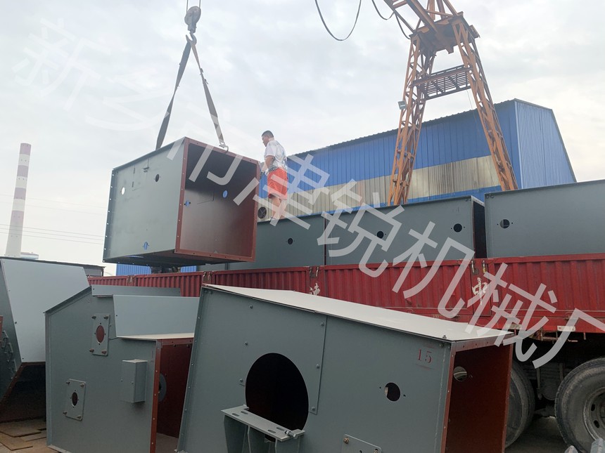 安徽封閉式大傾角皮帶機，振動給料機發貨現場-2