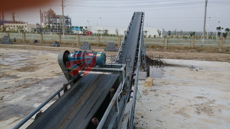 大豐輸送機(jī)安裝現(xiàn)場(chǎng)-2 大豐輸送機(jī)安裝現(xiàn)場(chǎng)-2